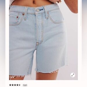 Levi’s mid thigh 501 shorts